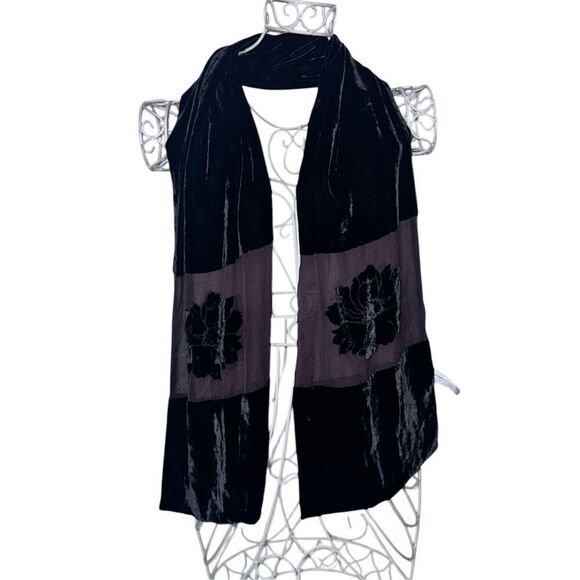 Beautiful NINE WEST Supersoft Scarf SILK BLEND BROWN, FLORAL Good Condition - Picture 1 of 5